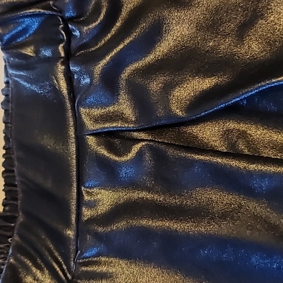 L & B wide leg shorts black faux leather szSm with ruffle - Picture 5 of 11